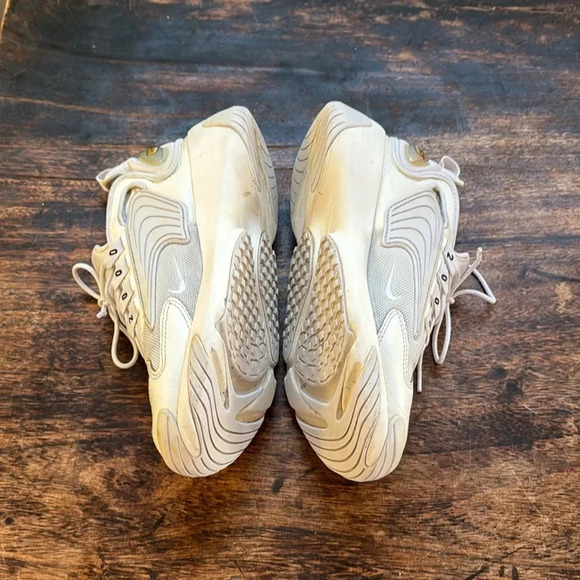 Zoom 2000 Nike white size 8.5 - Picture 2 of 9